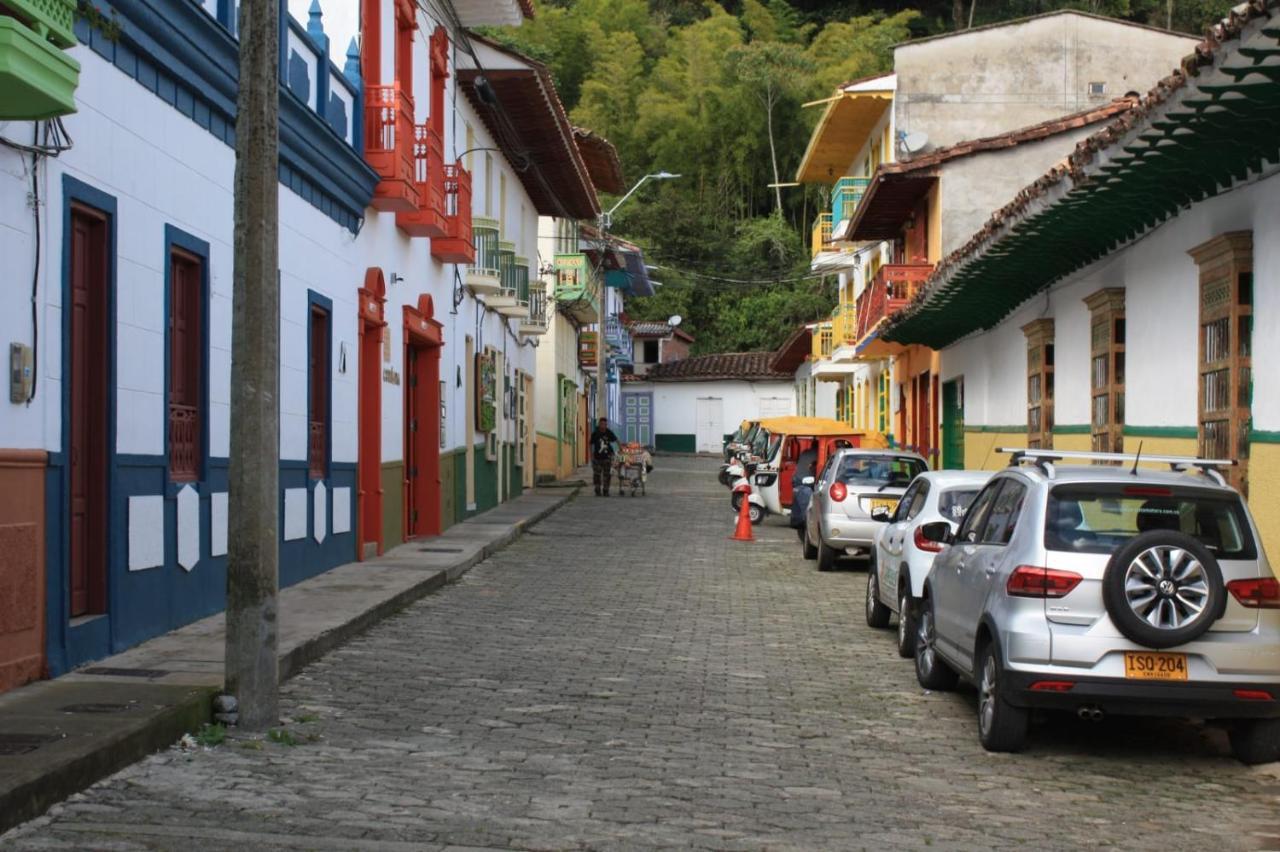 Отель Spanglish Colombia Херико Экстерьер фото