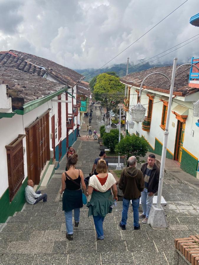 Отель Spanglish Colombia Херико Экстерьер фото