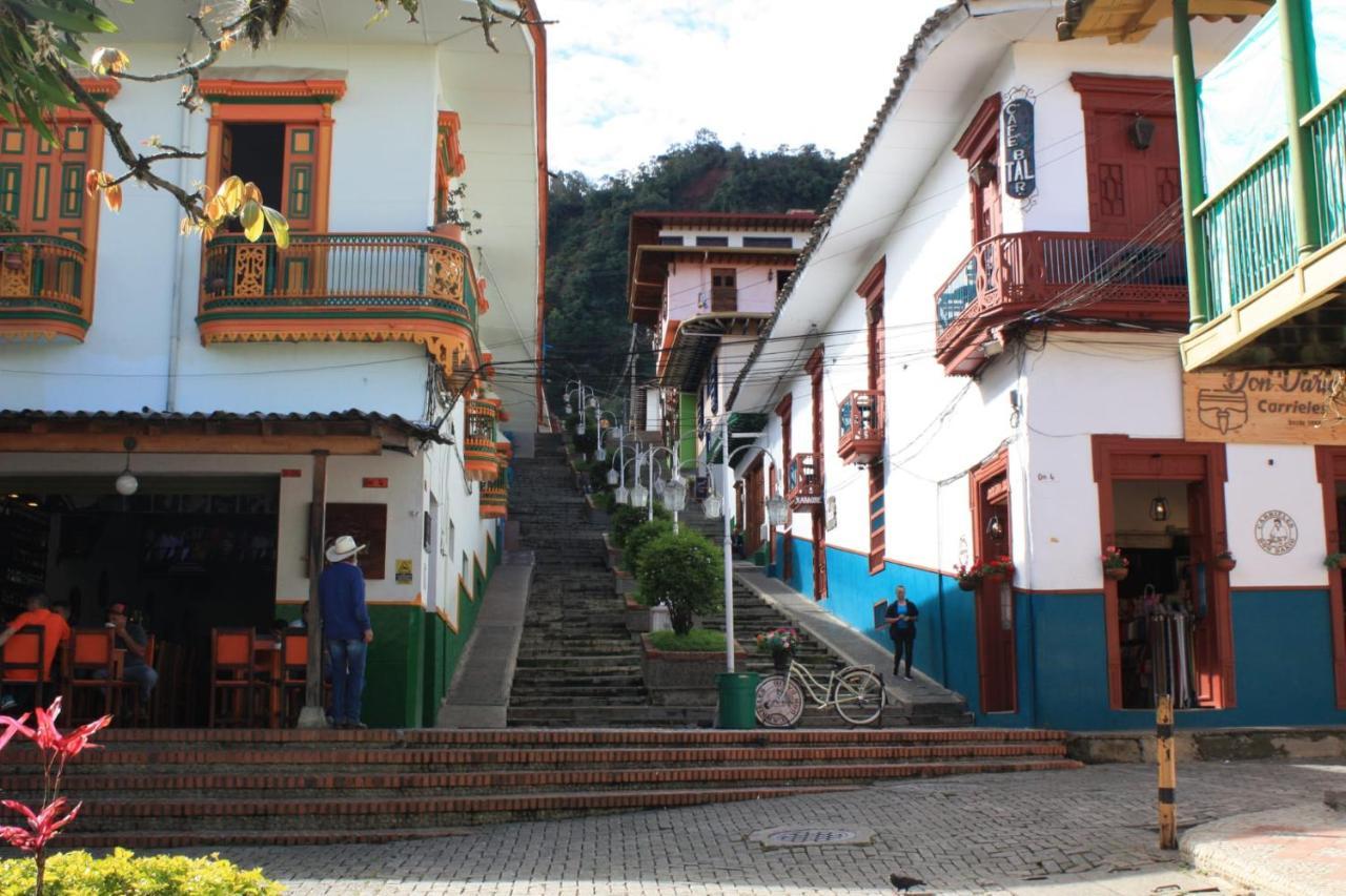Отель Spanglish Colombia Херико Экстерьер фото
